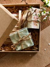 Load image into Gallery viewer, Aurabelle Essential Soap Gift Set